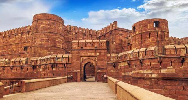 Visit Agra Fort