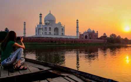 Agra Overnight Tour by Car