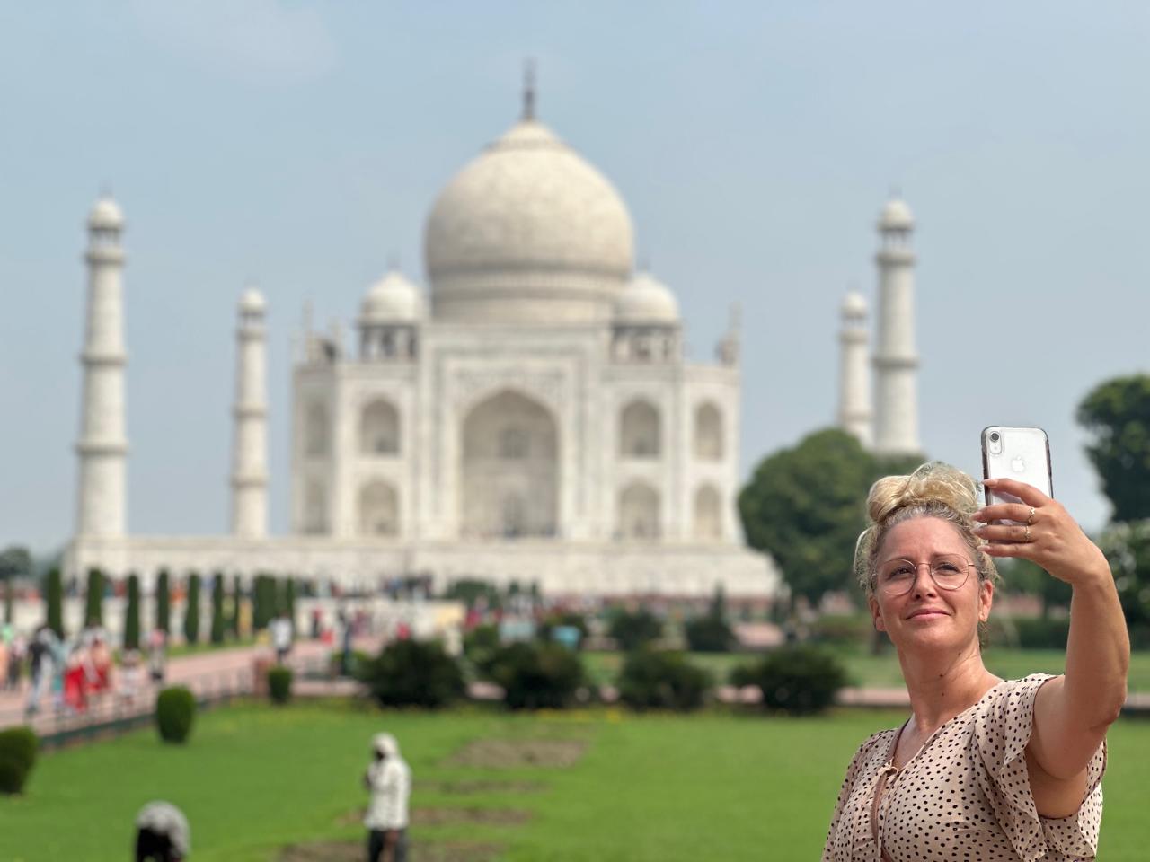 Same day Taj Mahal tour from Delhi by private car